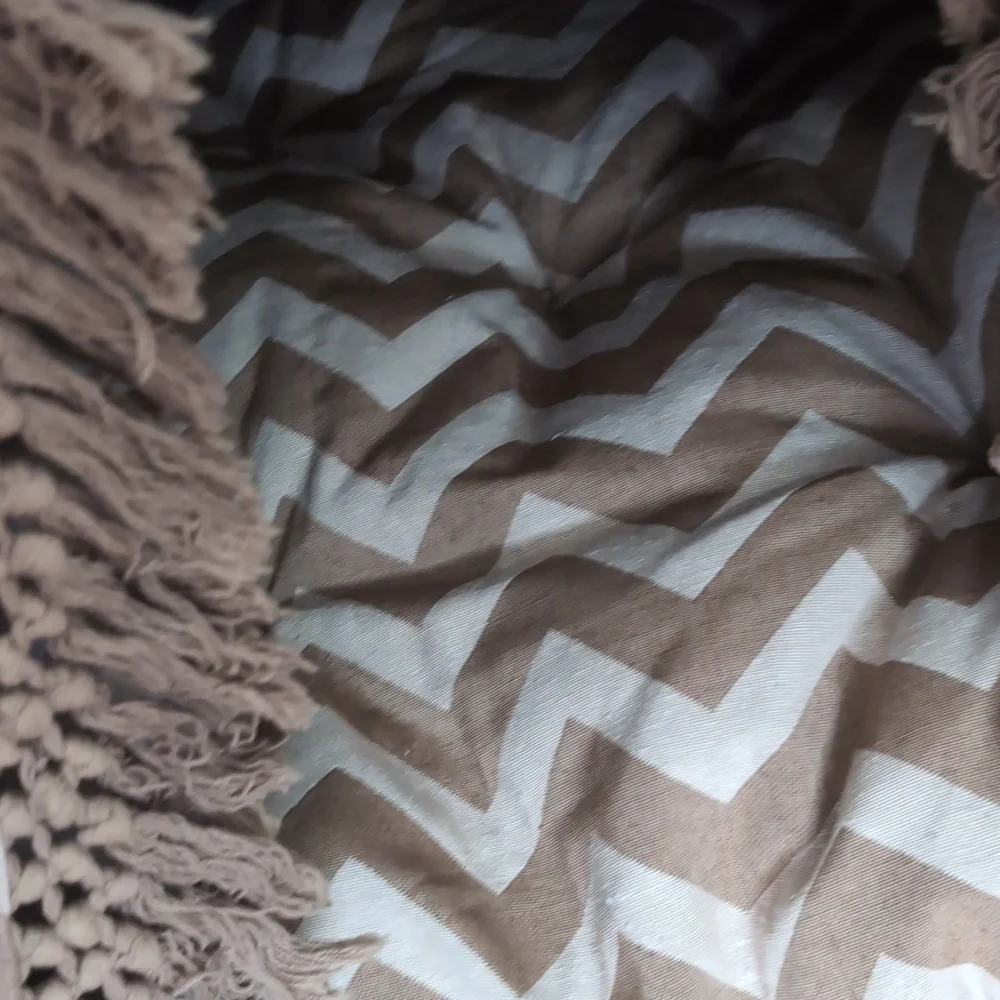 Chevron Fringe Pet Cotton Teepee With Cushioned Bottom ❤️